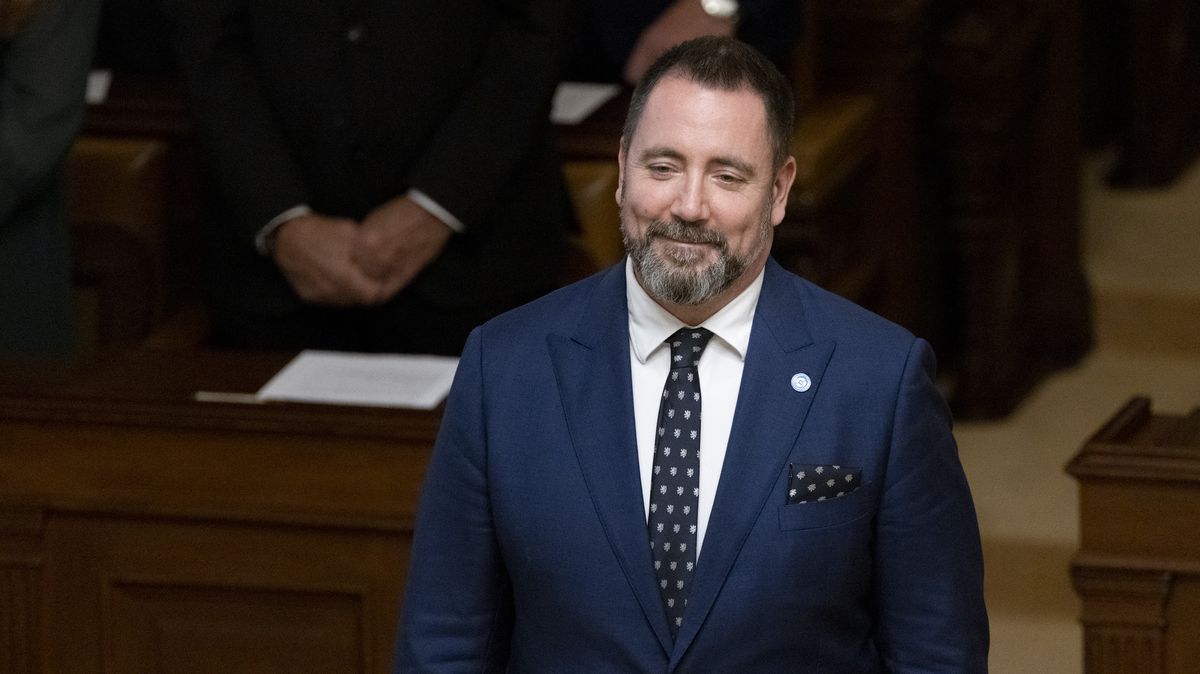 Macinkovy SMS Hradu: Strach nemůže být jednostranný, říká poslanec Motoristů